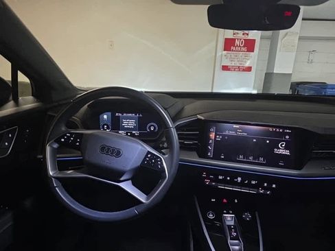 Used 2023 Audi Q4 e-tron Premium Plus w/ Premium Plus RWD image 9