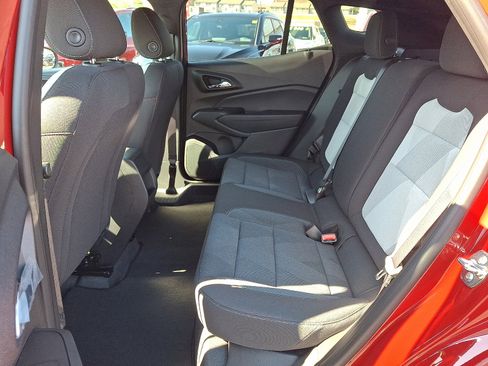 New 2026 Chevrolet Trax RS image 5