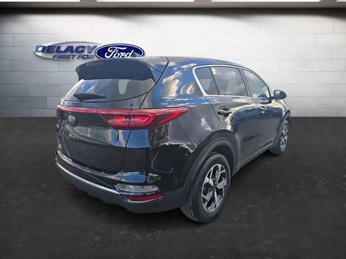 Used 2022 Kia Sportage LX image 5