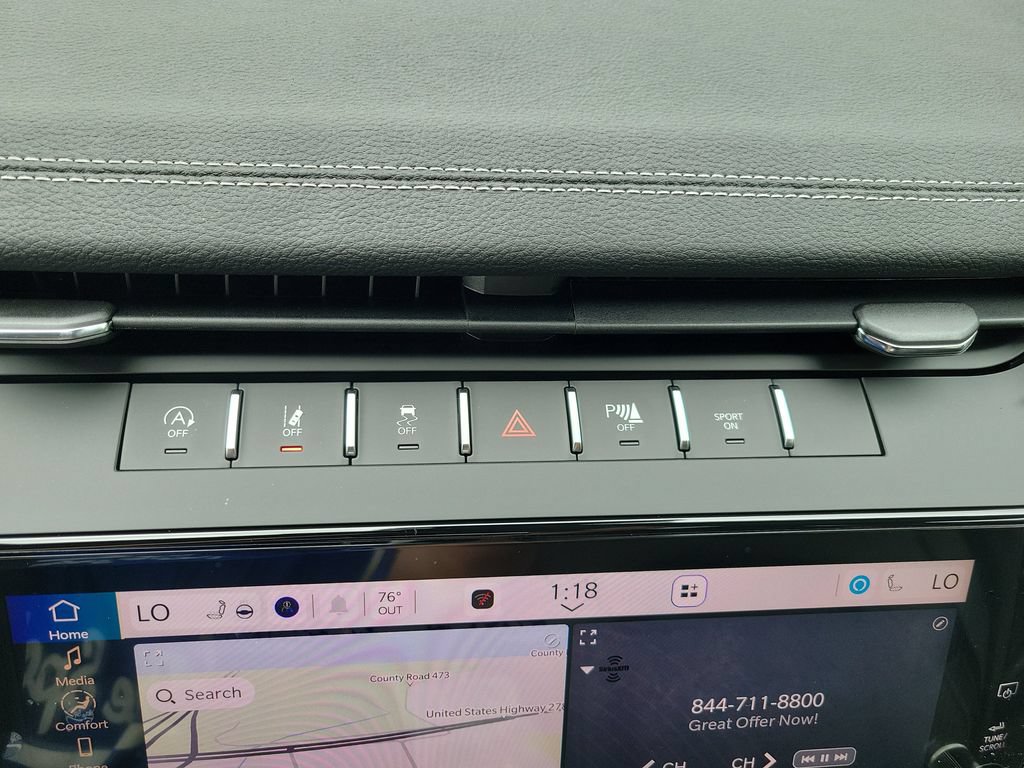 New 2026 Jeep Grand Cherokee Altitude RWD image 21