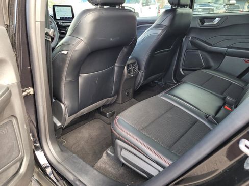 Used 2025 Ford Escape ST-Line image 14