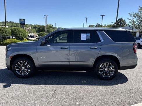 Used 2022 Chevrolet Tahoe LT w/ LT Signature Plus Package RWD image 11