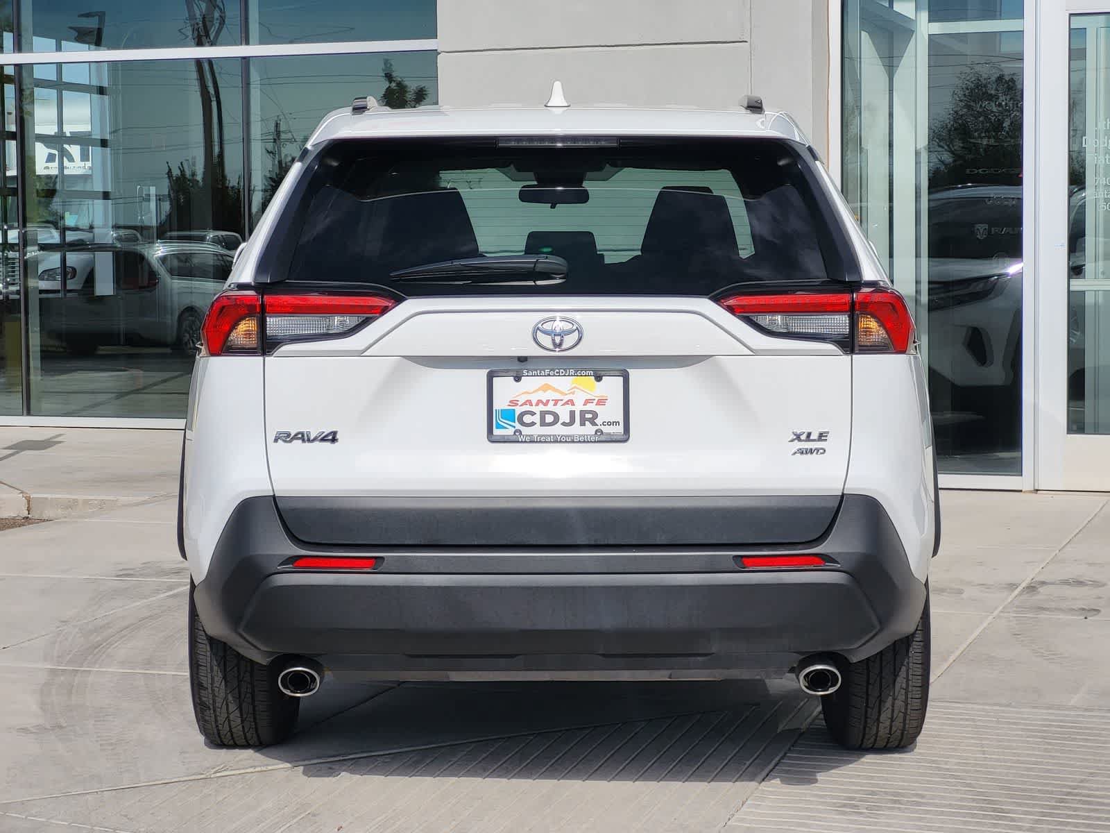 Used 2025 Toyota RAV4 XLE AWD/4WD image 6