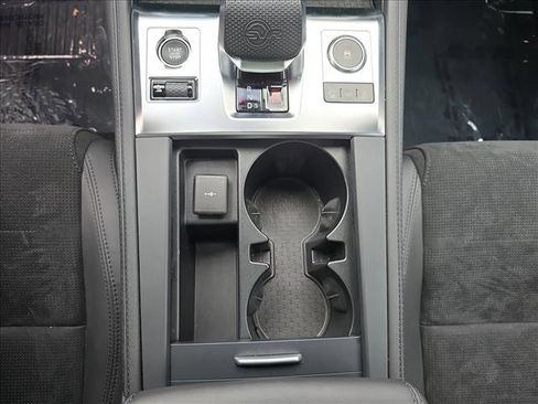 Certified 2024 Jaguar F-PACE SVR image 22