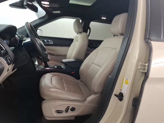Used 2018 Ford Explorer Limited w/ Equipment Group 301A FWD image 21