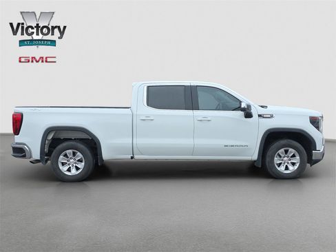 Used 2022 GMC Sierra 1500 SLE image 18