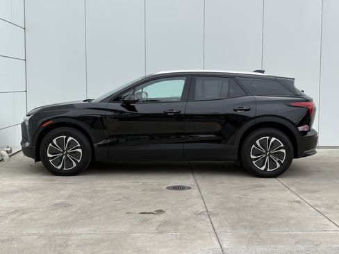 Used 2024 Chevrolet Blazer EV LT AWD/4WD image 4