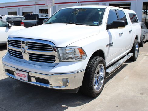 Used 2015 RAM 1500 Lone Star RWD image 5