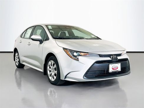 New 2026 Toyota Corolla LE image 3