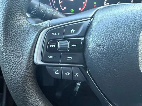 Used 2019 Honda Accord EX image 13