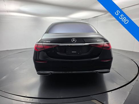 Used 2022 Mercedes-Benz S 580 4MATIC Sedan image 5