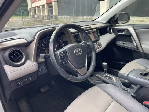 Used 2014 Toyota RAV4 Limited AWD/4WD image 37