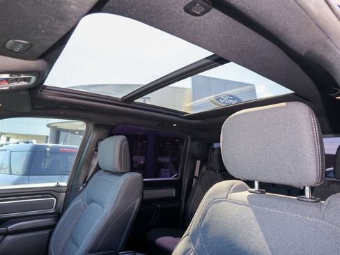 Used 2019 RAM 1500 Big Horn image 16