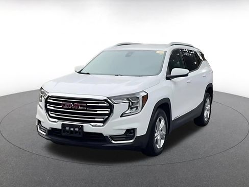 Used 2024 GMC Terrain SLT AWD/4WD image 7