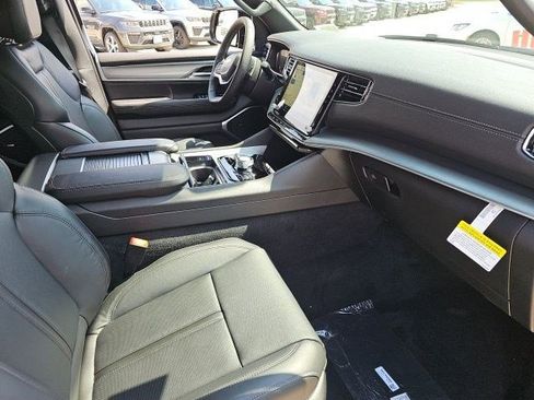 New 2026 Jeep Grand Wagoneer 4WD image 10