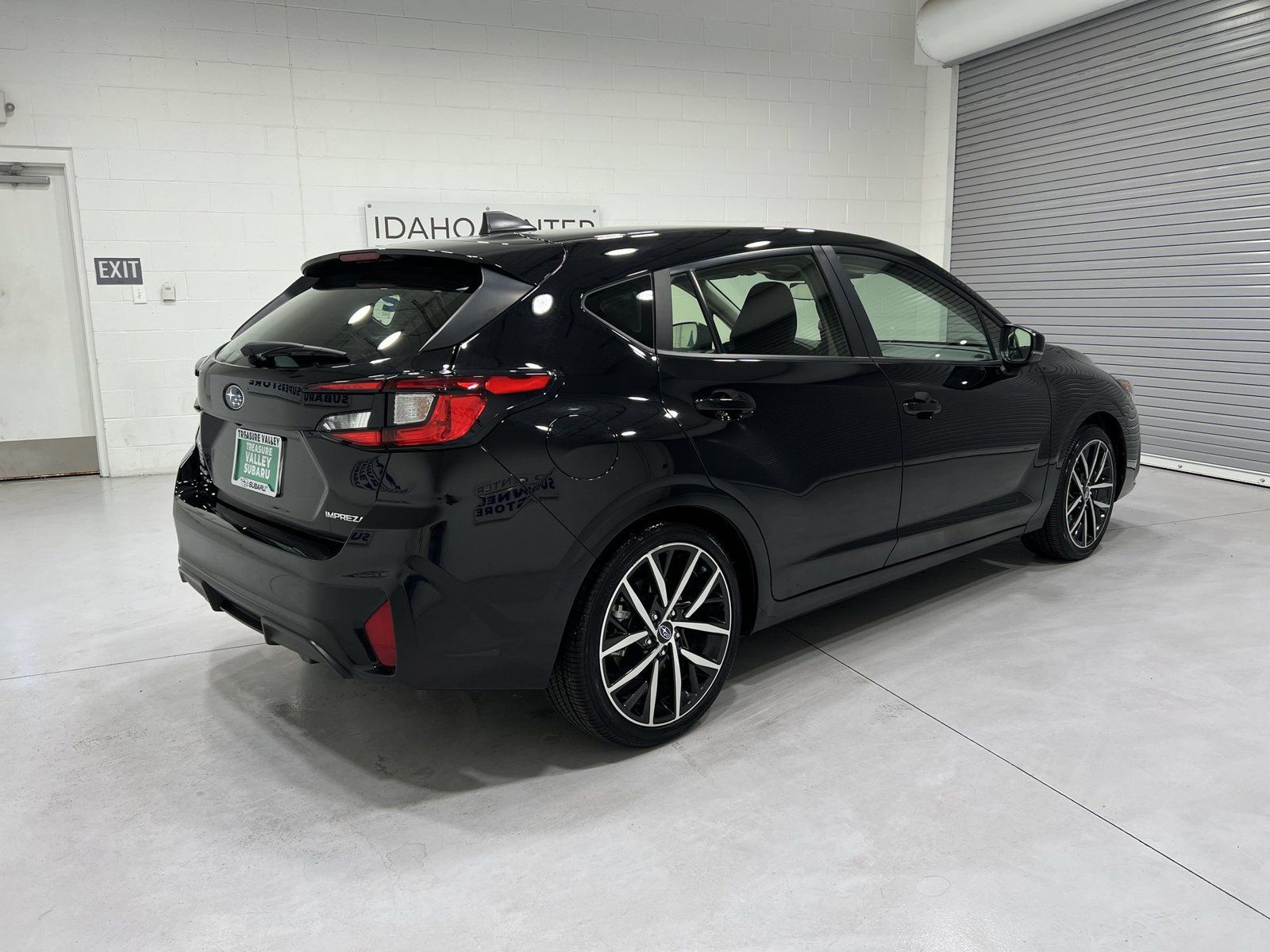 Certified 2025 Subaru Impreza 2.0i Sport AWD/4WD image 8