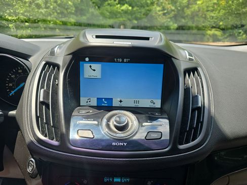 Used 2017 Ford Escape Titanium FWD image 22