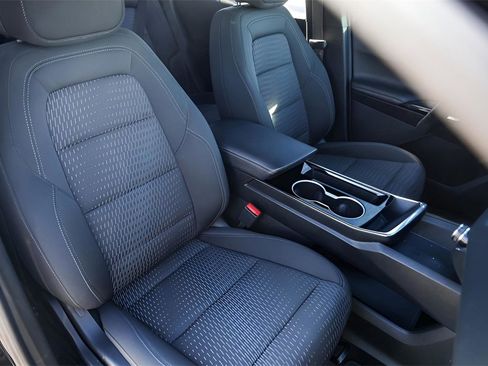 Used 2025 Chevrolet Equinox LT w/ Safety and Technology Package image 28