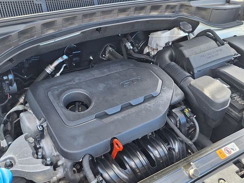 Used 2017 Hyundai Santa Fe Sport image 29