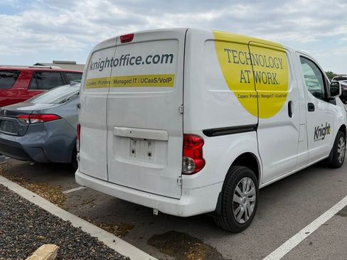 Used 2017 Nissan NV200 SV image 6