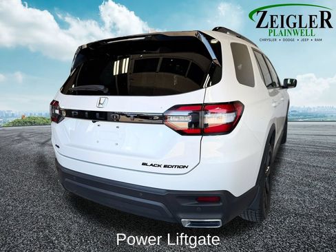 Used 2023 Honda Pilot Elite image 5