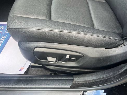 Used 2016 BMW 528i xDrive Sedan AWD/4WD image 7