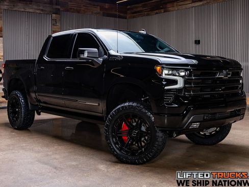 Used 2026 Chevrolet Silverado 1500 High Country w/ Midnight Edition AWD/4WD image 1