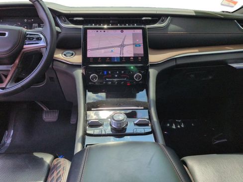 Used 2023 Jeep Grand Cherokee Summit w/ High Altitude Package AWD/4WD image 11