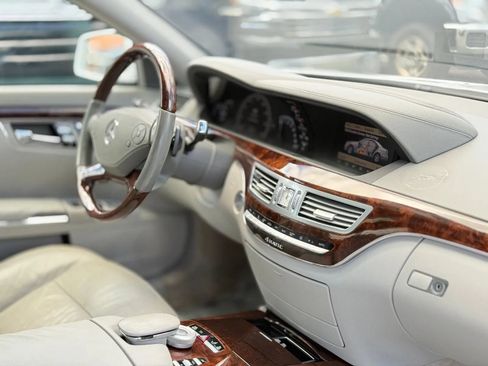 Used 2013 Mercedes-Benz S 550 4MATIC image 26