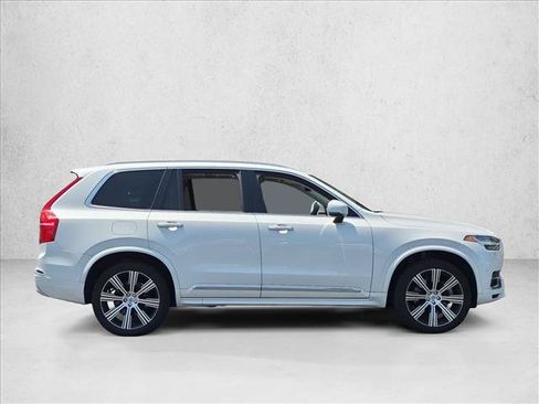 Used 2022 Volvo XC90 T8 Inscription AWD/4WD image 4