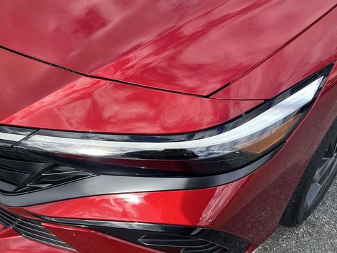 Used 2024 Hyundai Elantra SEL w/ Convenience Package image 15