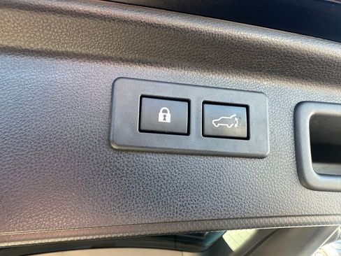 Used 2021 Subaru Forester Limited w/ Popular Package #3 image 8