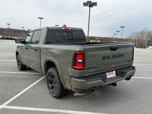New 2026 RAM 1500 4x4 Crew Cab image 5