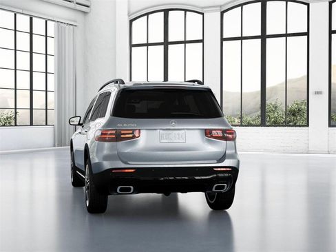 New 2025 Mercedes-Benz GLB 250 4MATIC image 26