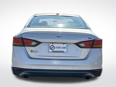 Used 2022 Nissan Altima 2.5 SR image 6