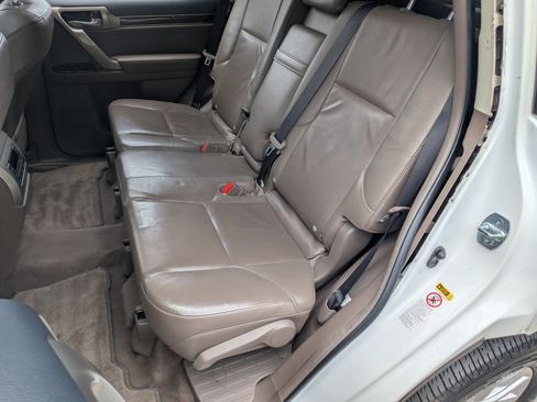 Used 2015 Lexus GX 460 w/ Premium Package AWD/4WD image 18