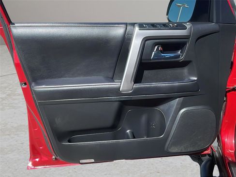 Used 2022 Toyota 4Runner SR5 Premium w/ Moonroof Package image 20