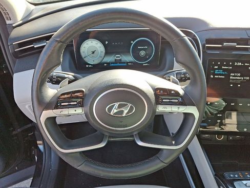 Used 2024 Hyundai Tucson Limited image 16