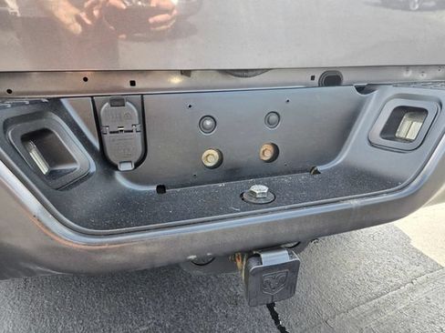 Used 2019 RAM 1500 Express AWD/4WD image 15