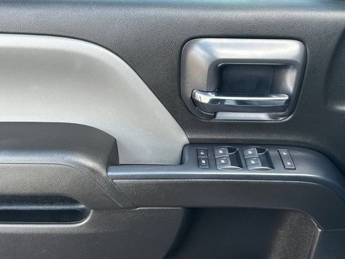 Used 2019 Chevrolet Silverado 1500 W/T AWD/4WD image 11