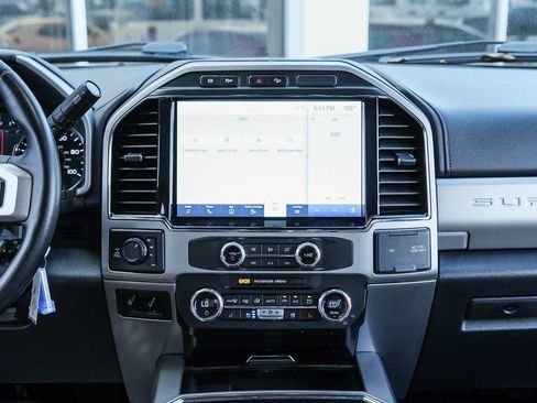 Used 2022 Ford F250 Lariat w/ Lariat Value Package AWD/4WD image 26
