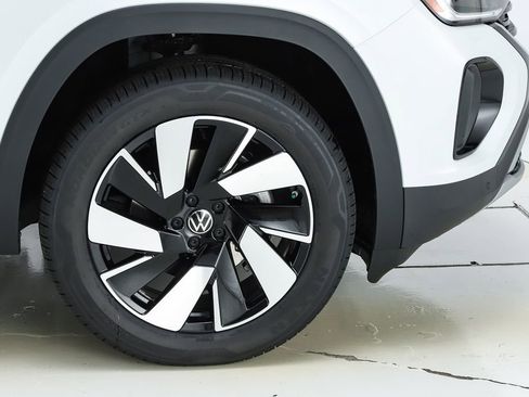 New 2026 Volkswagen Atlas Cross Sport SEL image 53