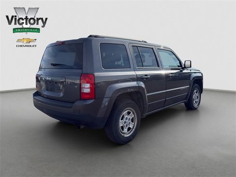 Used 2016 Jeep Patriot Sport w/ Power Value Group image 6