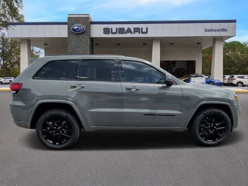 Used 2021 Jeep Grand Cherokee Laredo X RWD image 7