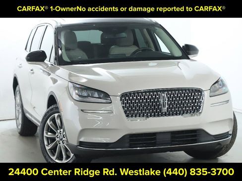 Certified 2022 Lincoln Corsair AWD w/ Premium Package image 2