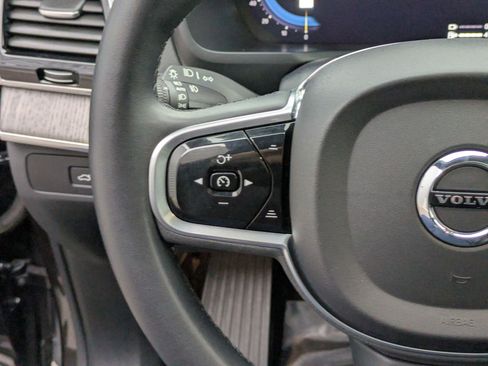 Certified 2023 Volvo XC90 T8 Ultimate image 17