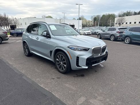Certified 2024 BMW X5 xDrive40i w/ M Sport Package image 7