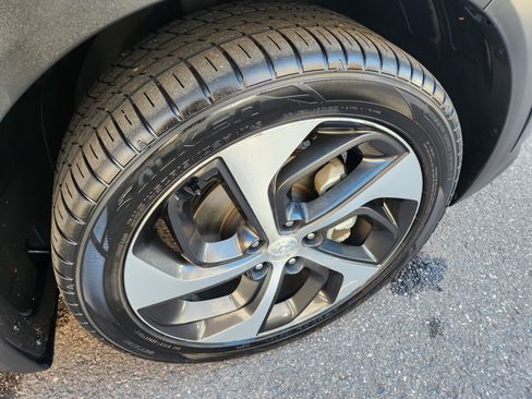 Used 2017 Hyundai Tucson Limited w/ Limited Ultimate Package 03 image 29