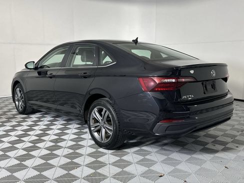 Used 2024 Volkswagen Jetta SE FWD image 6