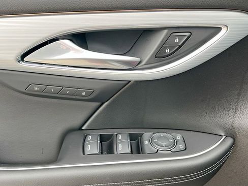 New 2026 Buick Envision Avenir image 13